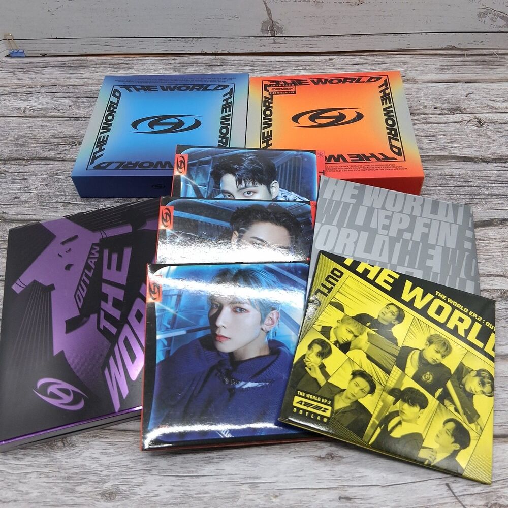 Lot Of 8 Ateez The World Cds As Pictured (No Photo Cards) Kpop Music